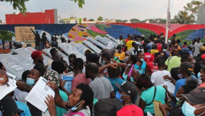 Migrantes Africanos Y Haitianos Protestan En Tapachula