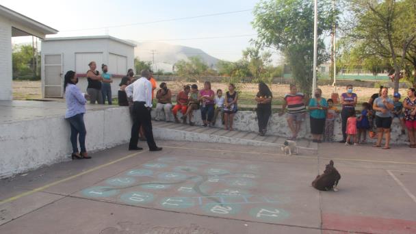 Despiden A Maestra Por Golpear A Ni O