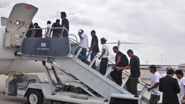 México recibe 600 repatriados diarios de EU