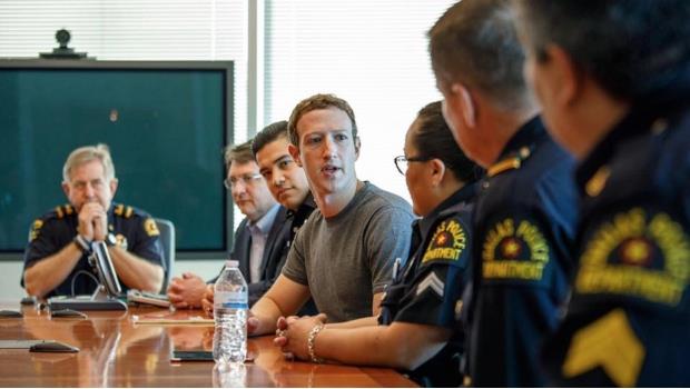 Vislumbran candidatura presidencial de Mark Zuckerberg para el 2020