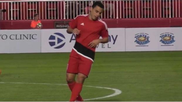 Omar Bravo debuta con la pólvora mojada en Tercera División de EU