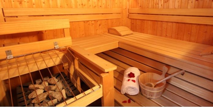 Sudar en un sauna mantiene tu cerebro sano: Estudio