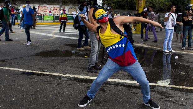 Protestan en cárceles de Venezuela