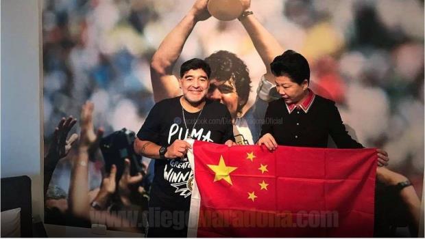 OFICIAL: Maradona se convierte en embajador de la Superliga China