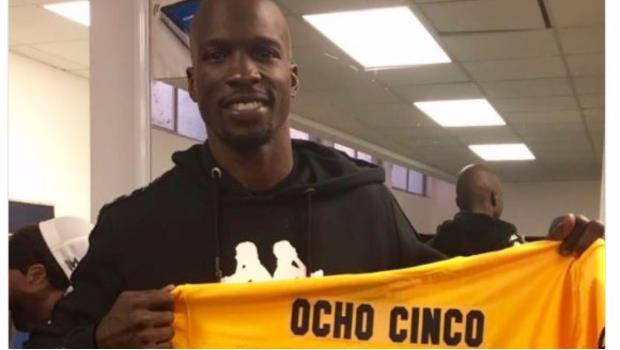 Chad ‘Ochocinco’ pide a Peña sentarse a tomar un café para hablar de naturalización