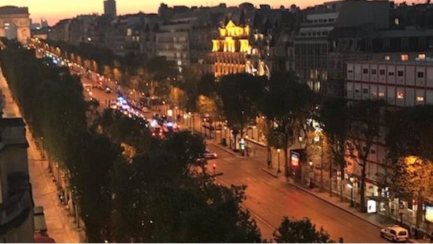 Se registra tiroteo en Campos Elíseos de París