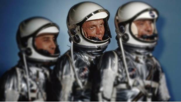 Muere John Glenn, primer estadounidense en orbitar la Tierra