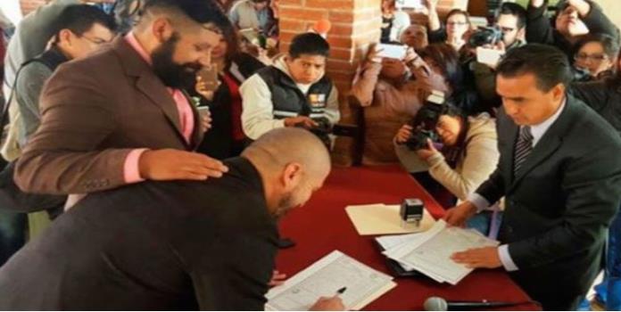 Celebran matrimonio gay en Tlaxcala