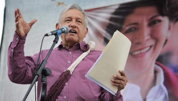 Asegura AMLO que presentará denuncia contra Peña Nieto