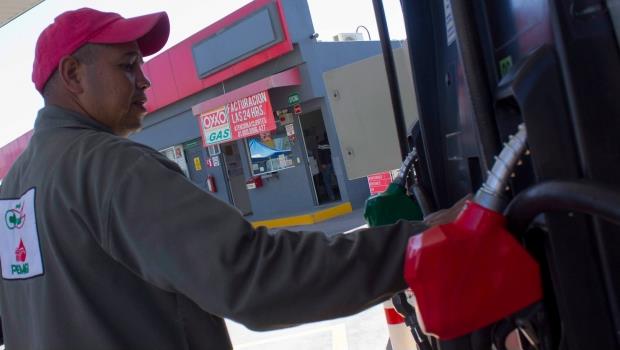 Profeco presenta 6 denuncias penales por irregularidades en venta de gasolina