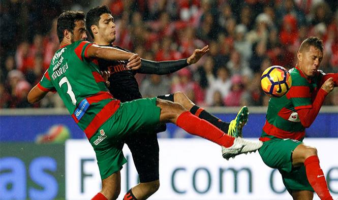 Jiménez se reencuentra con el gol en triunfo del Benfica