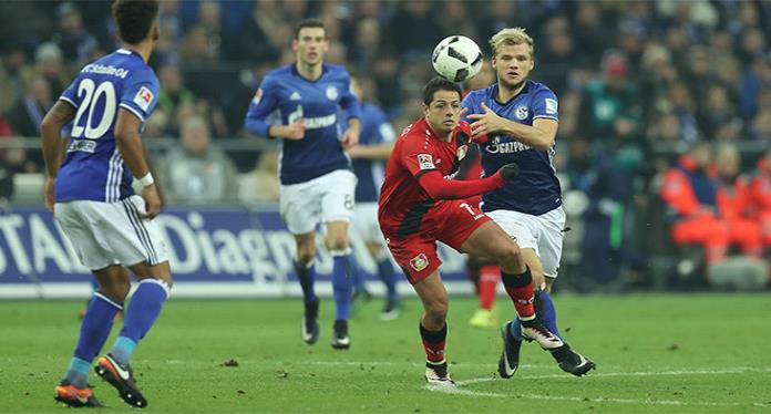 Leverkusen gana, pero ‘Chicharito’ sigue con la pólvora mojada