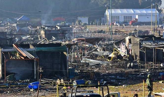 Suman 36 muertes de la explosión en Tultepec: IMSS