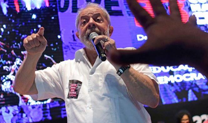 Lula da Silva lanzaría en abril su candidatura presidencial