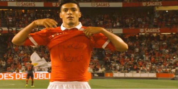Raúl Jiménez marca con Benfica y manda un mensaje al pueblo mexicano (VIDEO)