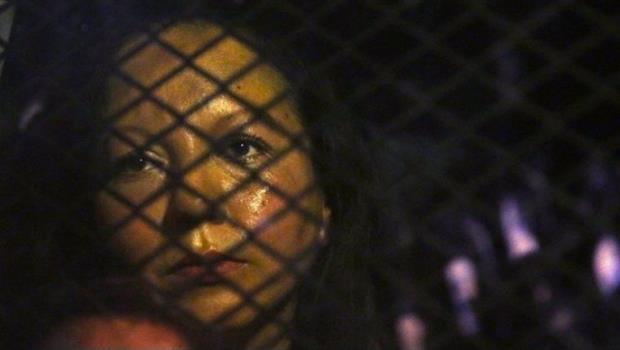 Deportan a mexicana que intentó renovar permiso de estancia en EU