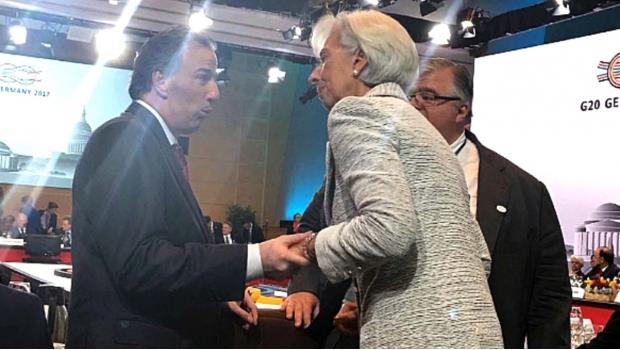 Secretario de Hacienda se reúne con líderes del FMI y BM