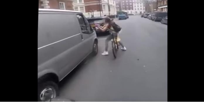 VIDEO: La venganza de una ciclista ante el acoso callejero