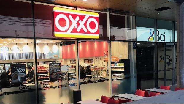Oxxo abre su primera sucursal en Chile
