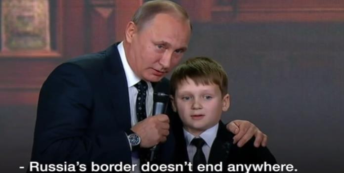 Putin premia a niño genio y asegura que las fronteras de Rusia no tienen fin