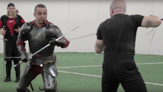 Documental muestra cómo es el combate real con espadas