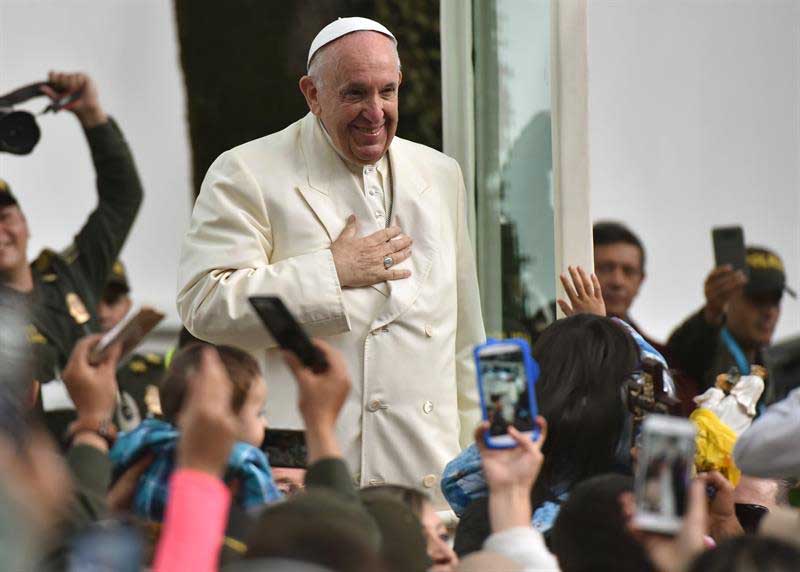 El Papa se despide de Bogotá y viaja a Cartagena