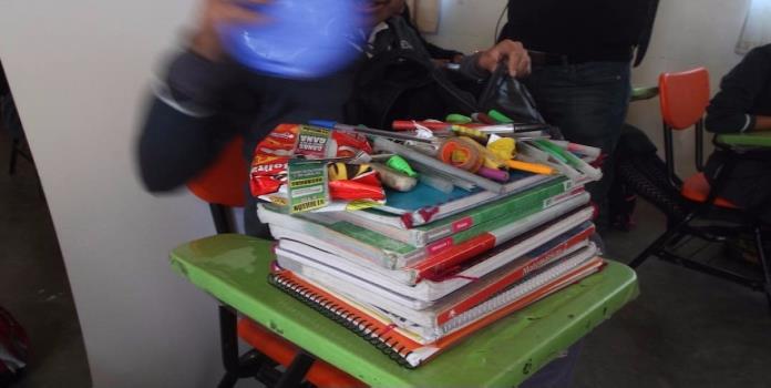 Escuela de Tamaulipas prohíbe uso de mochilas para evitar tragedias