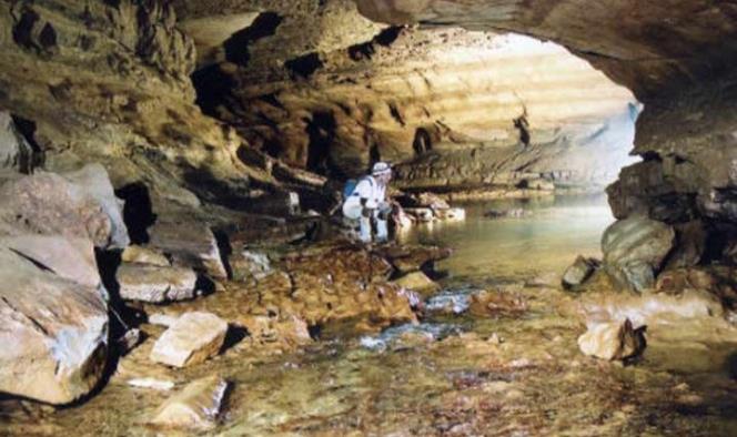 Joven queda atrapado 60 horas en una cueva de Indiana