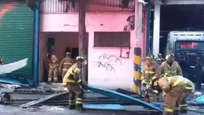 Explosión deja dos personas lesionadas en Azcapotzalco