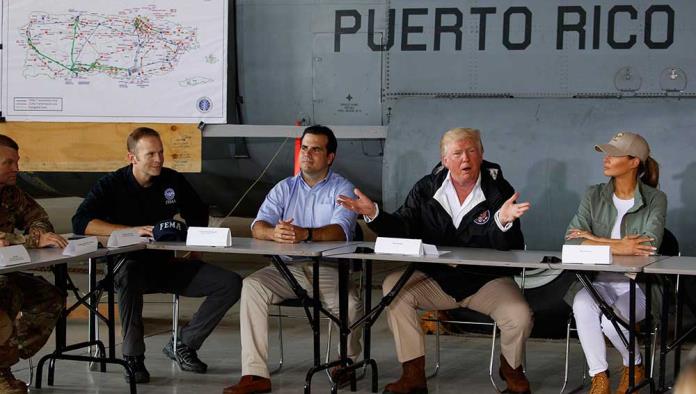 Trump llega a Puerto Rico dos semanas después del huracán María