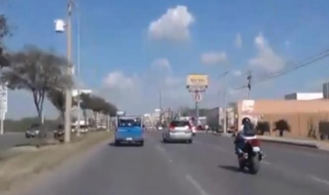 Video: Motociclista a exceso de velocidad, arrolla y mata a peatón