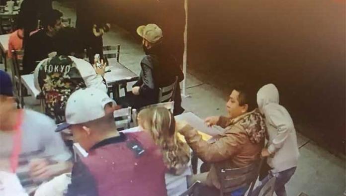 Video: Así asaltan a comensales de taquería en Eje 6 Sur