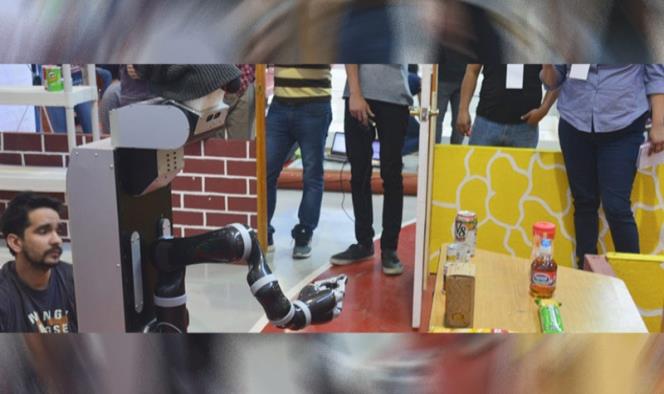 Mexicanos crean robot que aprende por imitación
