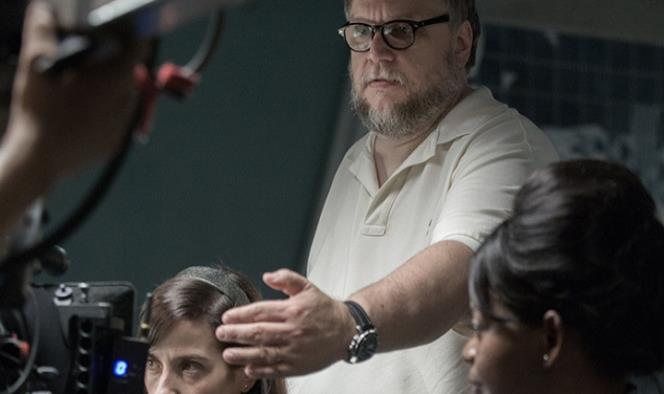 México aplaude a Guillermo del Toro tras nominaciones al Oscar