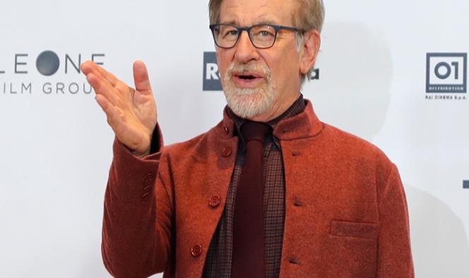 Spielberg busca actores que hablen español
