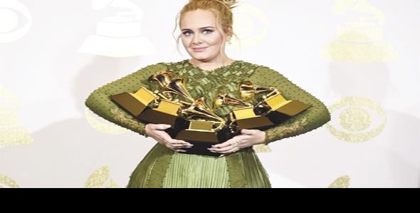 Arrasa Adele en los Grammy