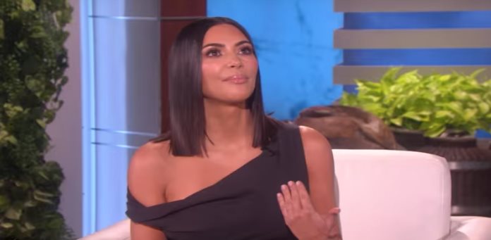 Kim Kardashian llora al recordar el robo que sufrió en París