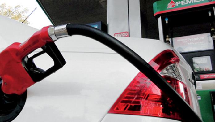 Pemex reporta desabasto de gasolina Premium; se normalizará el fin de semana