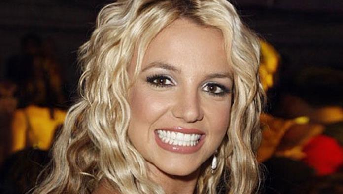 Hackean cuenta de Twitter de Sony; matan a Britney Spears