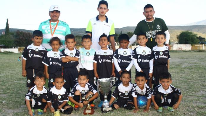 Destacan chiquitines del futbol en Mazatlán