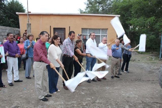 Inicia concreto hidráulico en la colonia Morelos