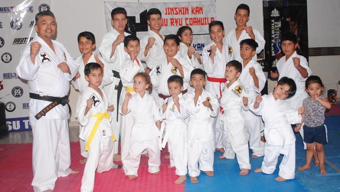 Karatekas tienen nuevo grado