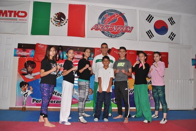 Taekwondoines parten hoy rumbo a Guadalajara