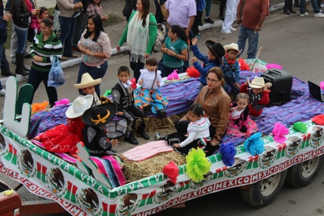Magno desfile en San Juan