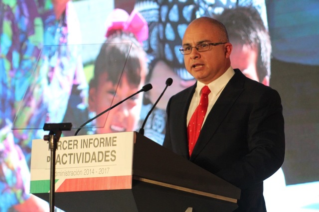 Rinde César Gutiérrez su 3er Informe de Resultados