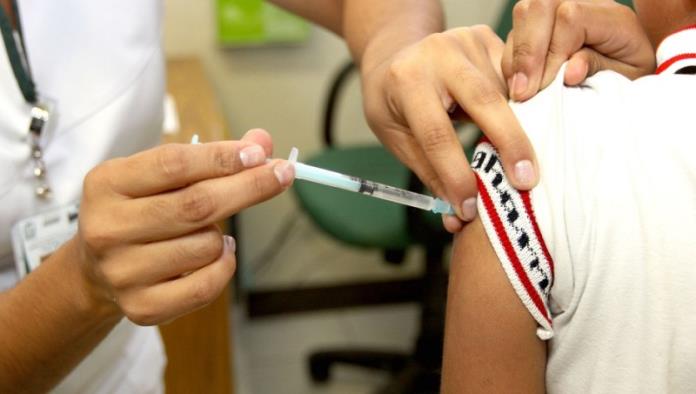 Sigue sector Salud aplicando vacunas contra enfermedades