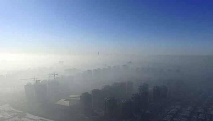 China sigue envuelta en smog