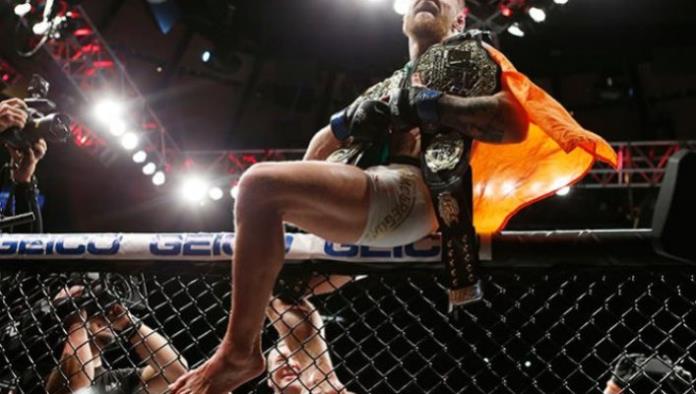 Conor McGregor noquea y hace historia en UFC