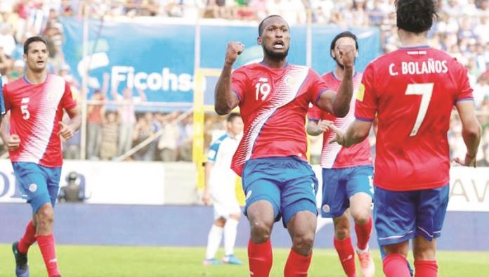Costa Rica rescata empate