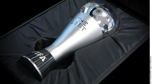 Presenta FIFA trofeo The Best